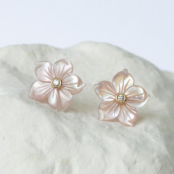 Blush pink Casablanca Lily earstuds