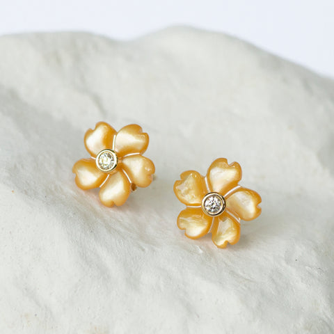 Canary yellow flower earstuds diamond set yellow gold